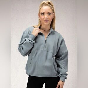W504 Throwback Pullover Slate